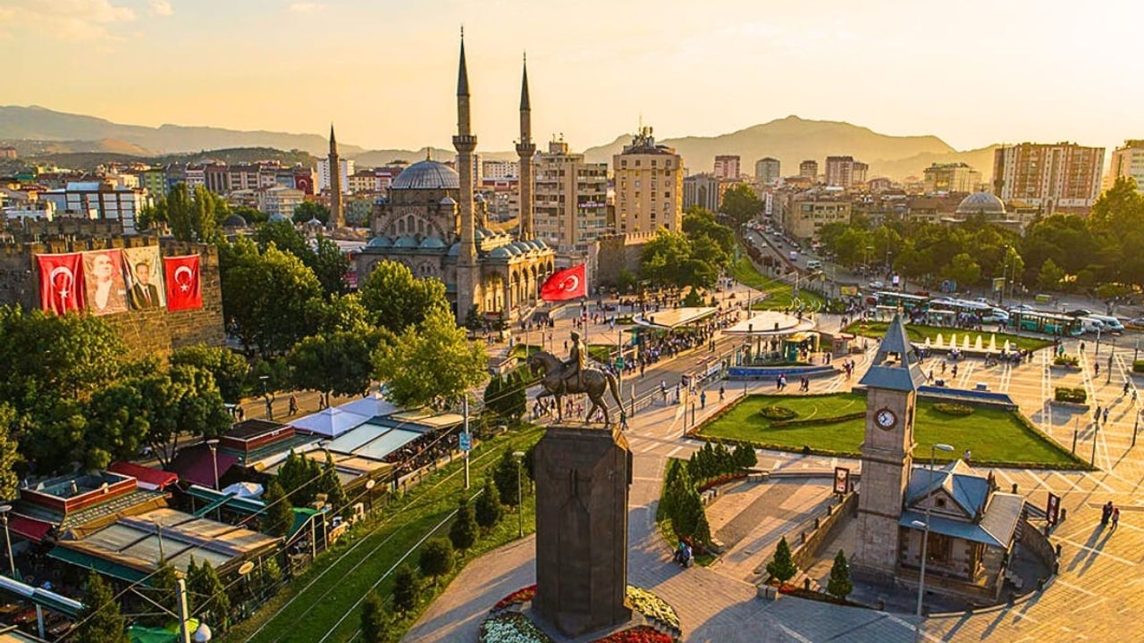 Kayseri’de Dikkat Çeken İlan! İcradan Audi Marka Araç Satılık! İşte Fiyatı!
