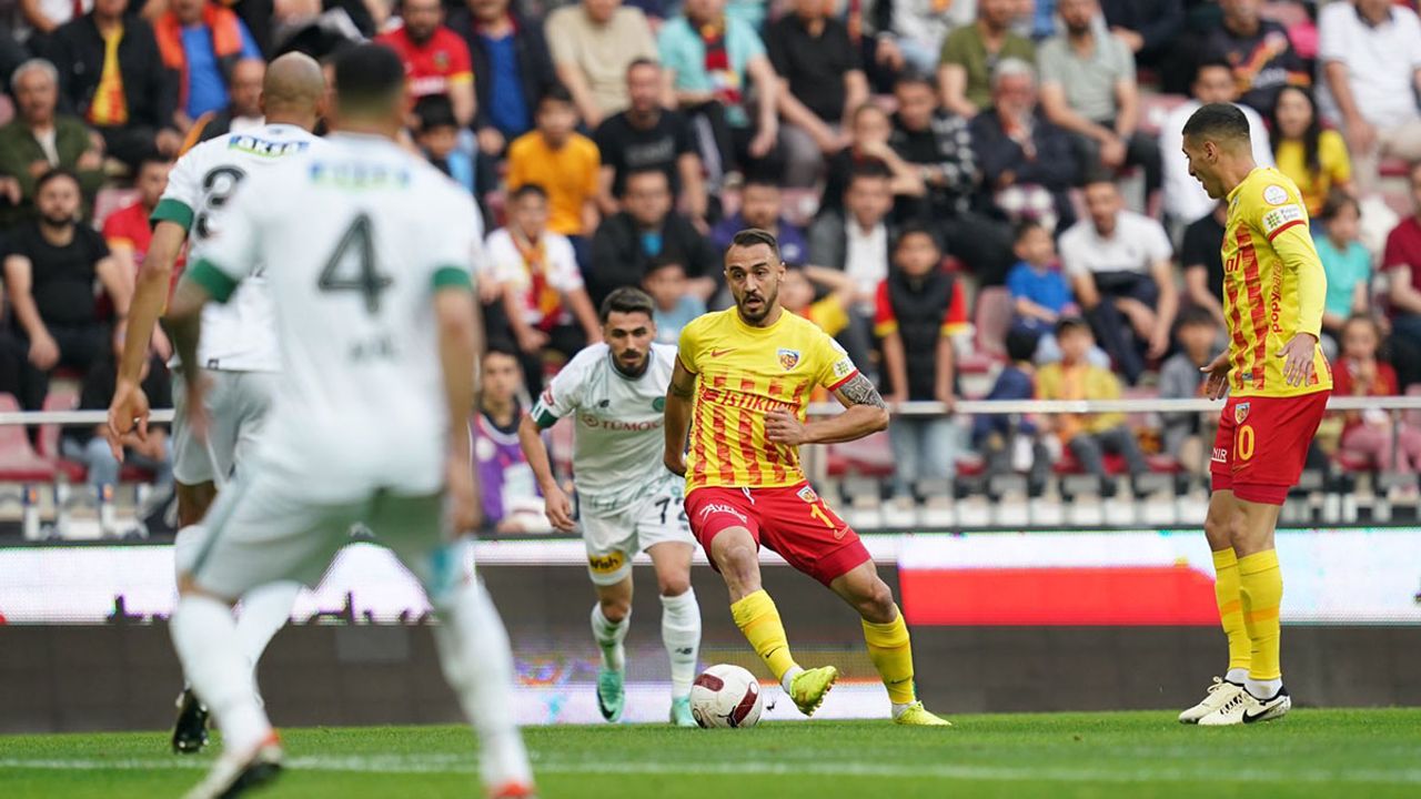 Kayserispor-Sivasspor Maçının Tarihi ve Saati Belli Oldu!