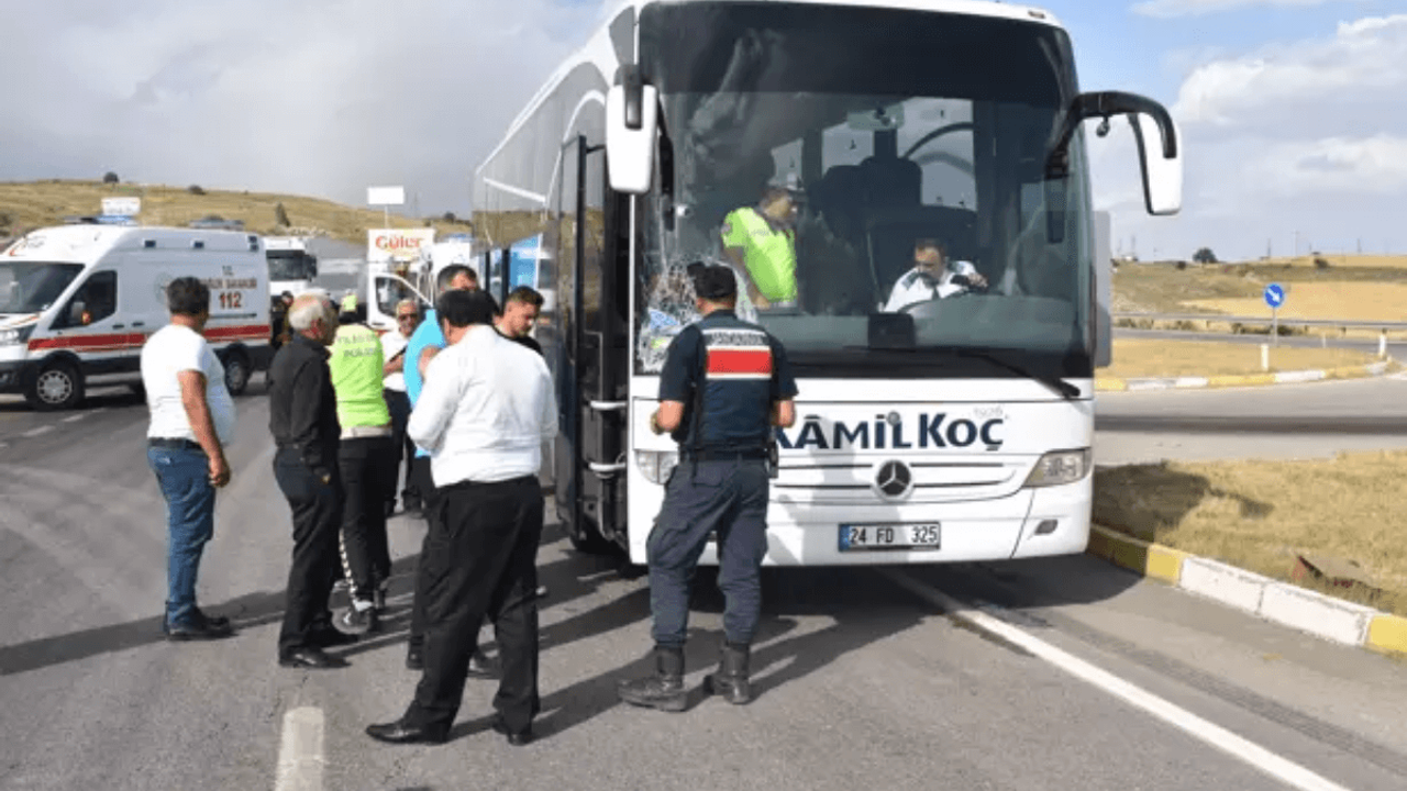 Yolcu Otobüsünün Çarptığı Yaşlı Adam Hayatını Kaybetti!