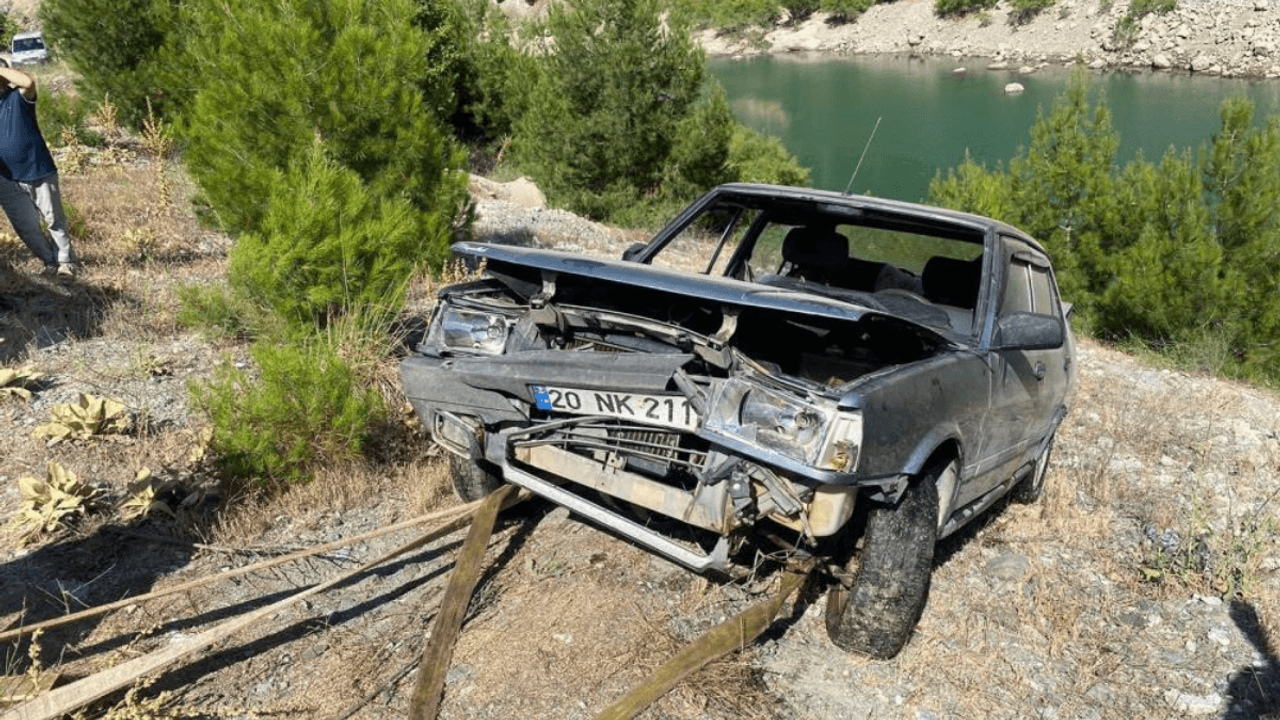 El Freni Çekilmeyen Otomobil Baraj Gölüne Uçtu!