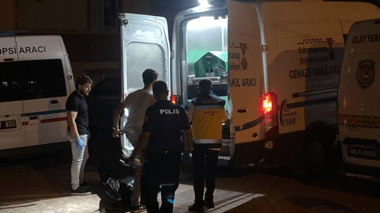 Sevgili Dehşeti! Erkek Arkadaşını Bıçaklayarak Öldürdü!