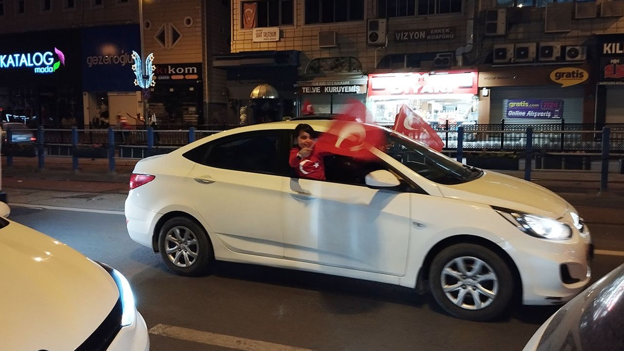 Kayseri'de Milli Coşku Bakın Nasıl Kutlandı!