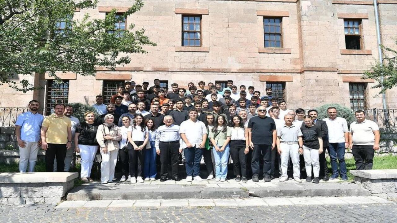 Başkan Büyükkılıç Belgeleri Verdi!