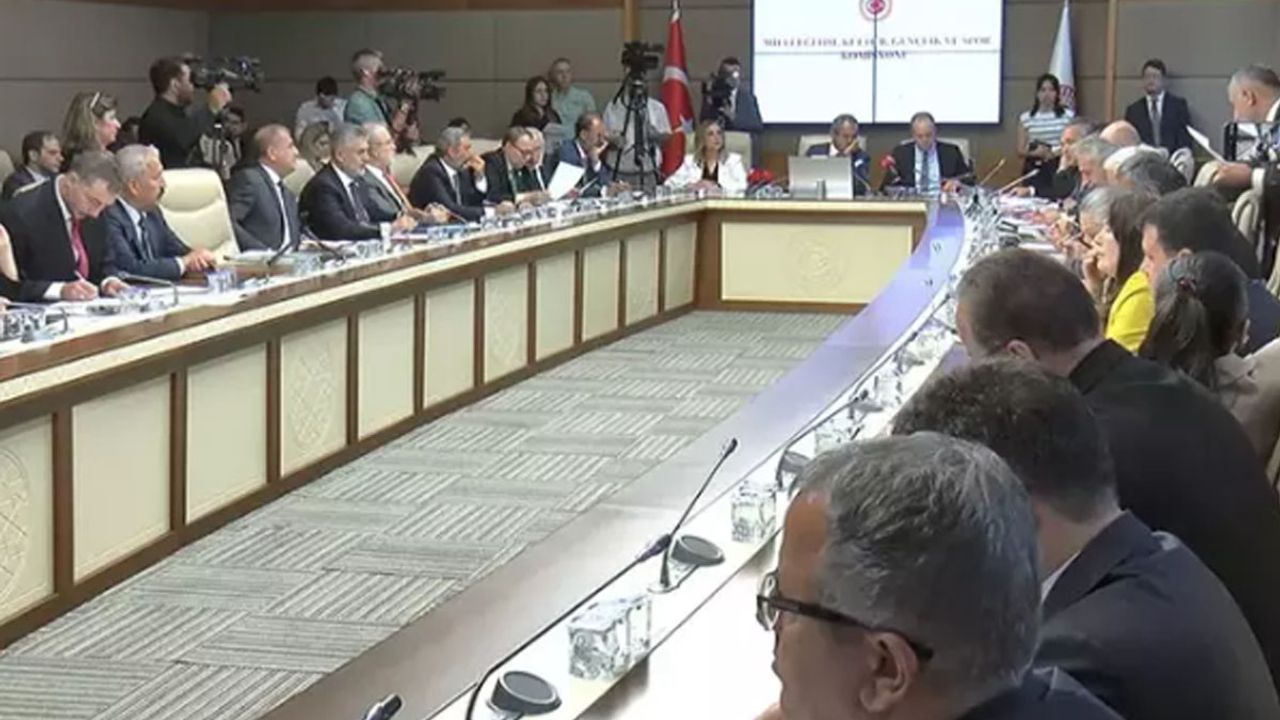 Öğretmenlik Meslek Kanunu Teklifi, Komisyonda Görüşülüyor