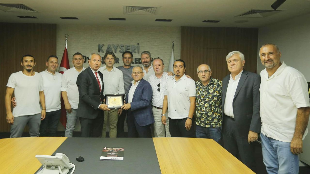 TÜFAD'dan Spora Desteklerinden Dolayı Başkan Büyükkılıç'a Teşekkür!