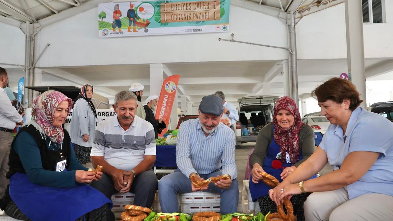 Kayserililer Bu Pazarı Çok Sevdi! Kapılarını Yeniden Açtı