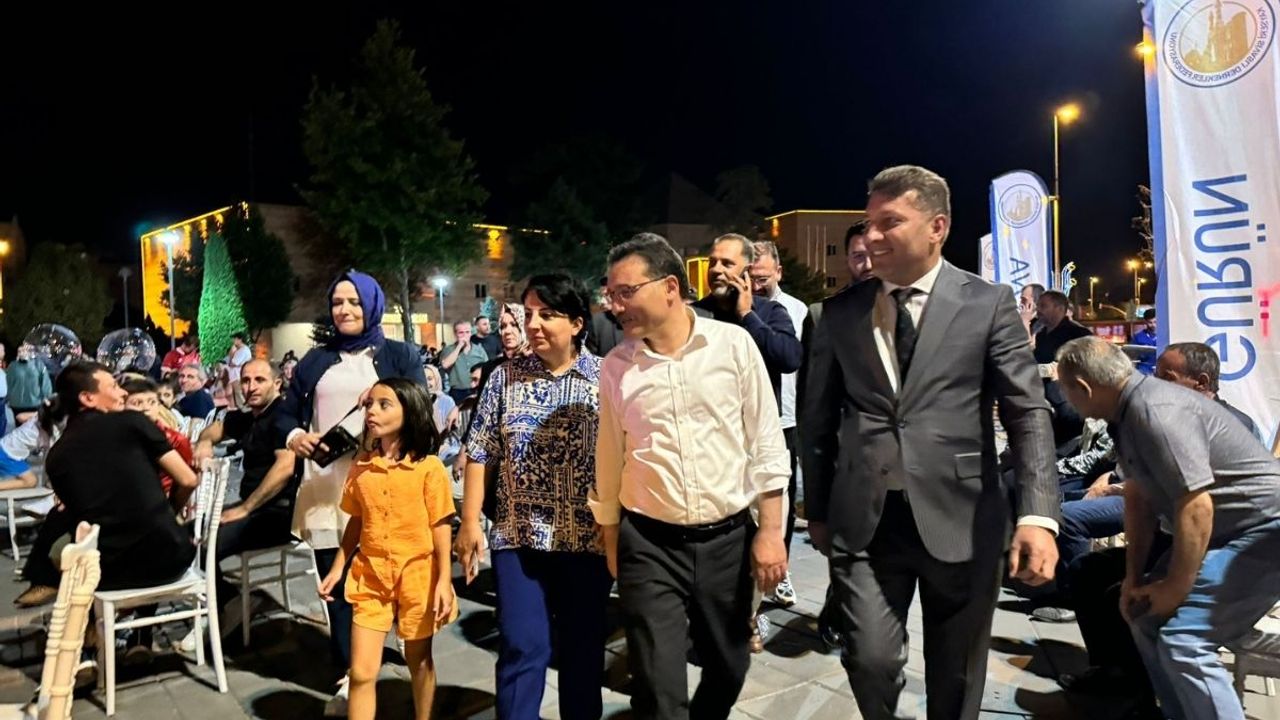 Vali Gökmen Çiçek Meydana İndi!