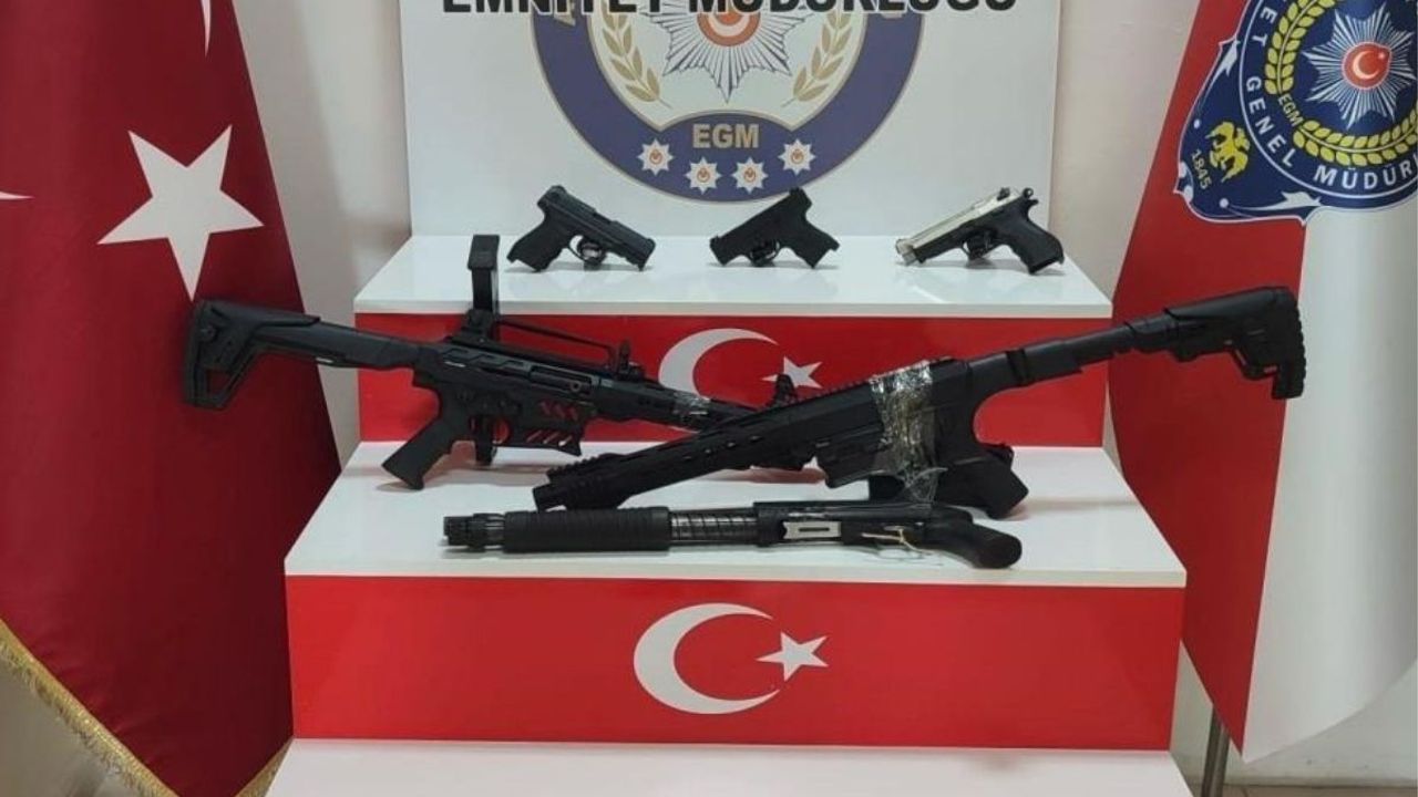 Çeşitli Suçlardan Aranan 25 Kişi Ve Uyuşturucu Yakalandı!