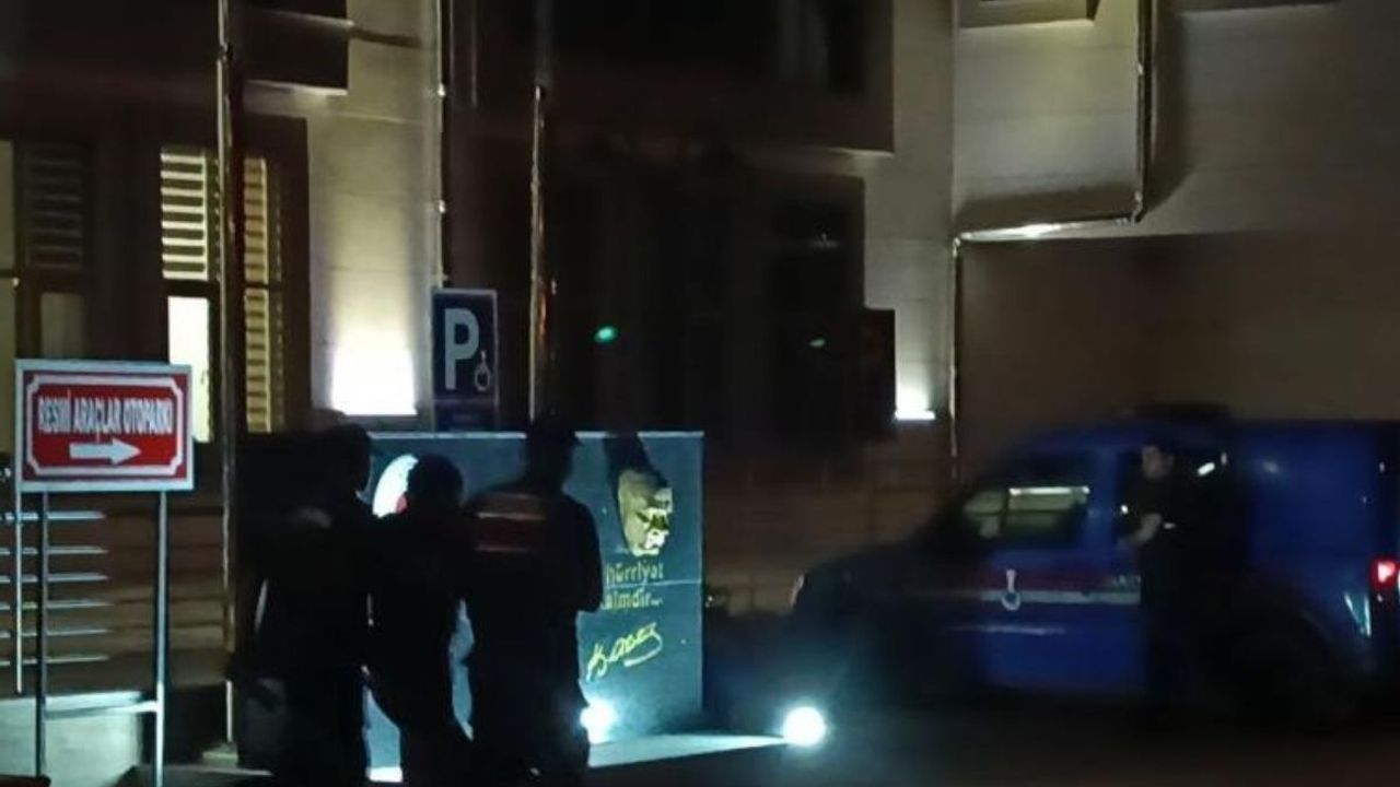 Otomobilin içinde yanmış Ceset Bulundu!