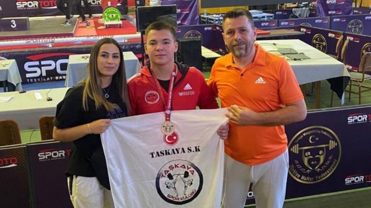 Kayserili Sporcular Sivas'ta Altın Topladı!