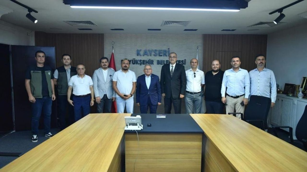 Memduh Büyükkılıç'tan Önemli Toplantı