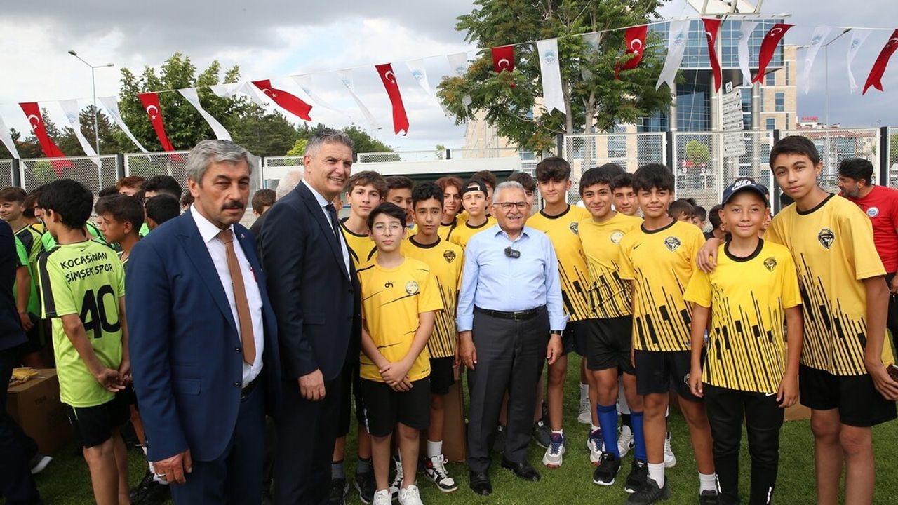 Büyükşehir’den 8 Milyon Tl’lik Dev Destek
