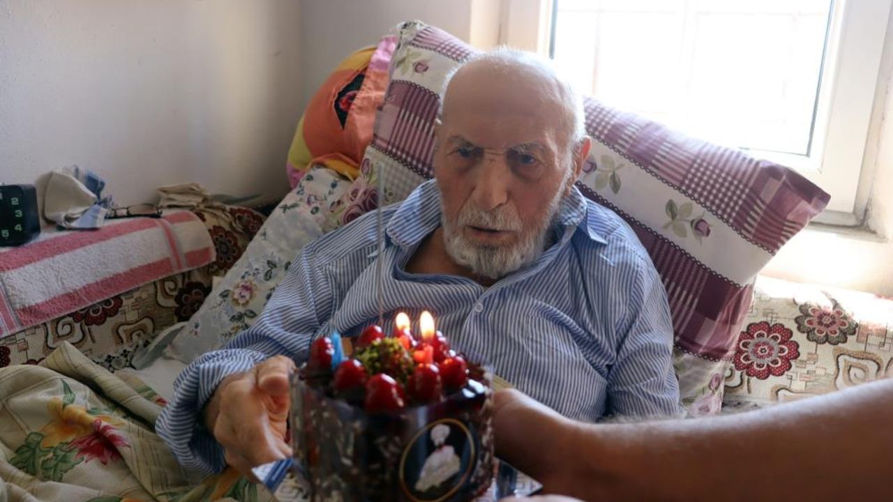 1 Asırlık Sürpriz! Kayseri'nin Dedesi 100 Yaşında