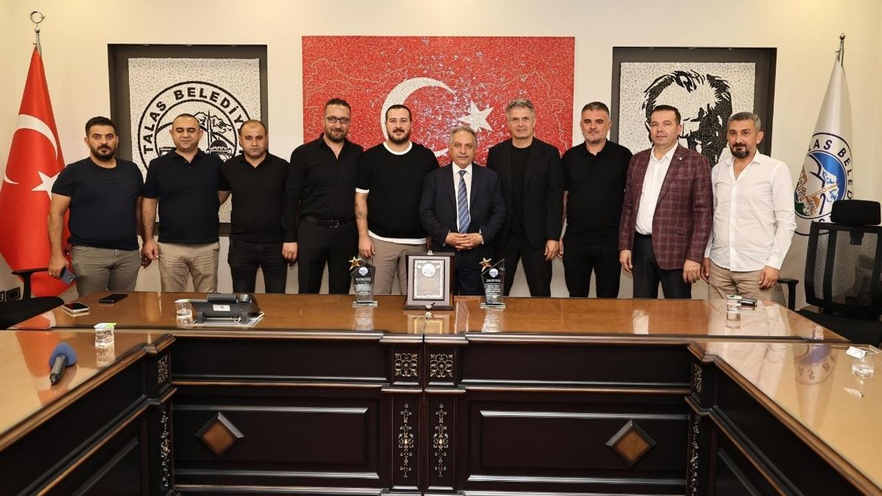 Ne Borç Yaptık Ne Siyaset!