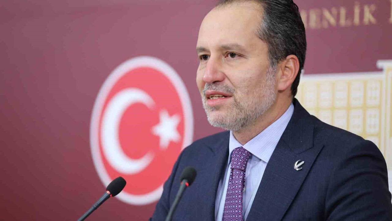 YRP Lideri Erbakan'dan Ak Parti'ye Sert Sözler! Siyasi Şantaj Yapıyorlar