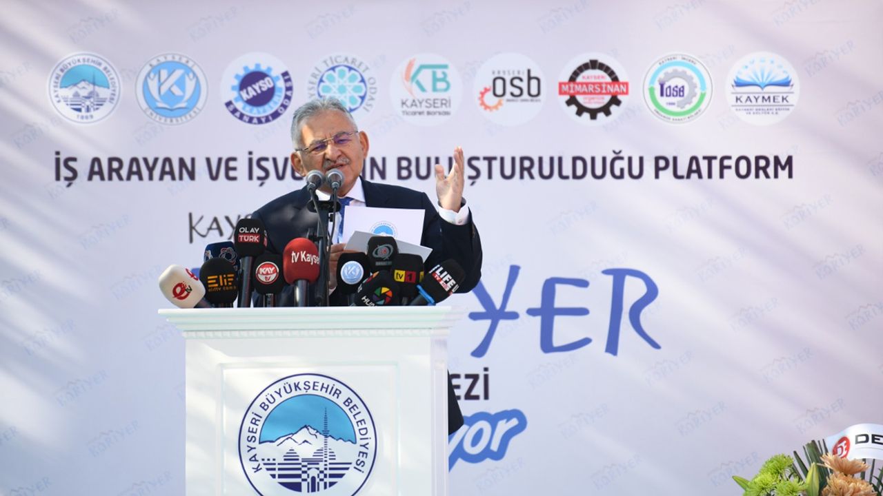 Kayseri'de Her 3 Kişiden Biri İşe Yerleştirildi