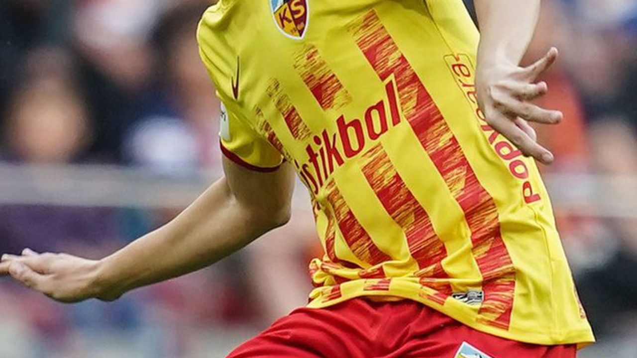 Kayserispor Sonunda Anlaştı! Yıldız Futbolcu Kayseri'ye Geliyor