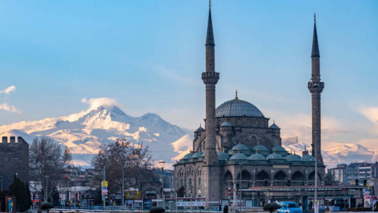 Kayseri Namaz Vakitleri (19 Ağustos)