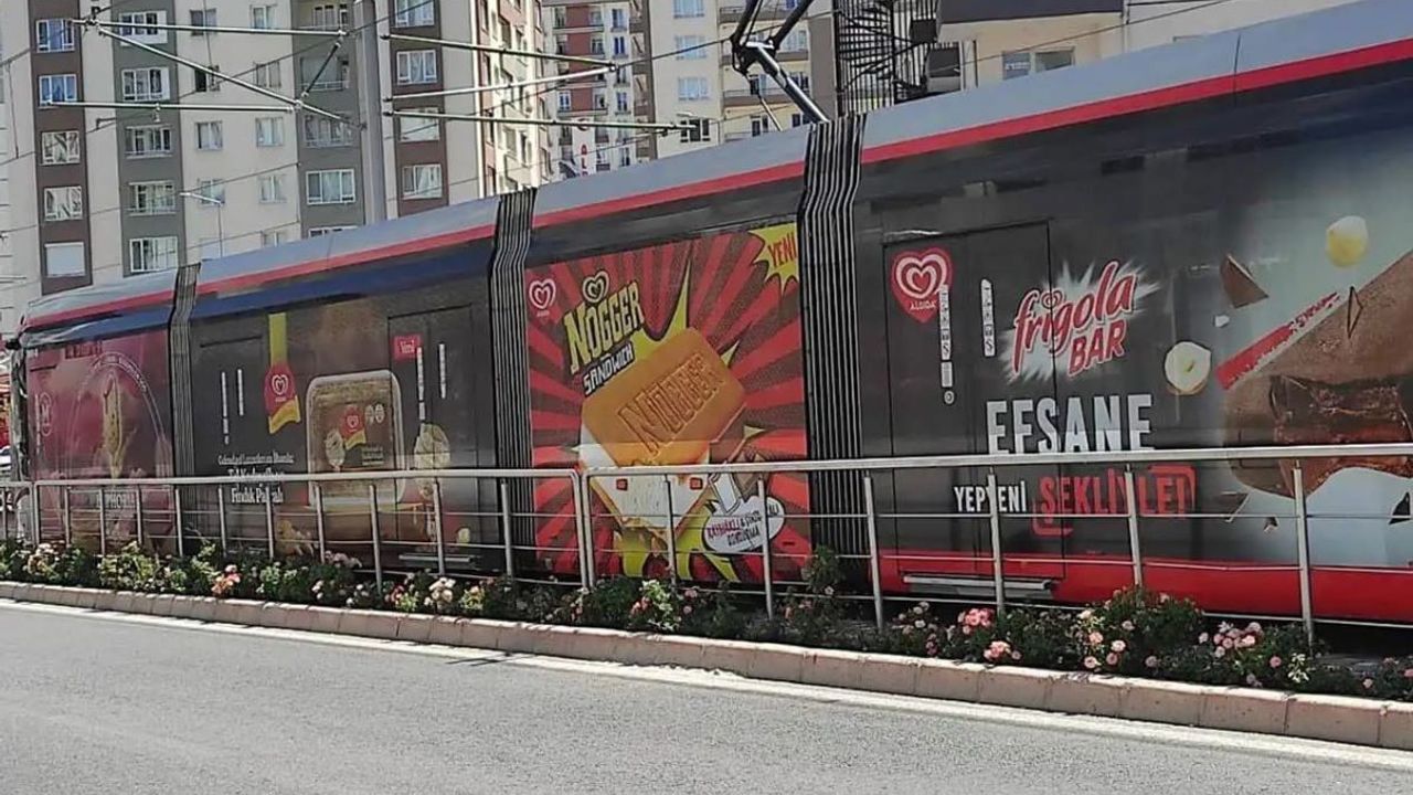 Kayseri de, Tramvaylardaki İsrail Ürünlerinin Reklamına Tepki Geldi, Başkan Anında Talimat Verdi!