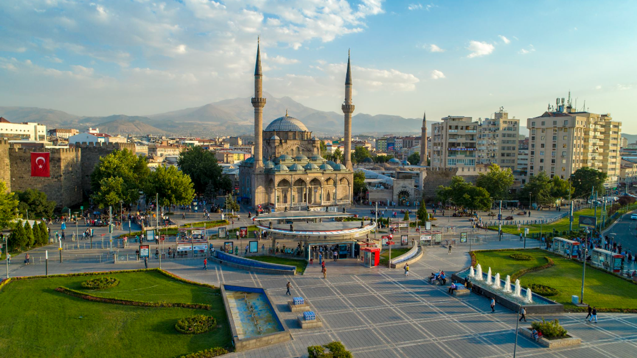 Kayseri’de Yine Kuruluyor! Herkes Gün Sayıyor