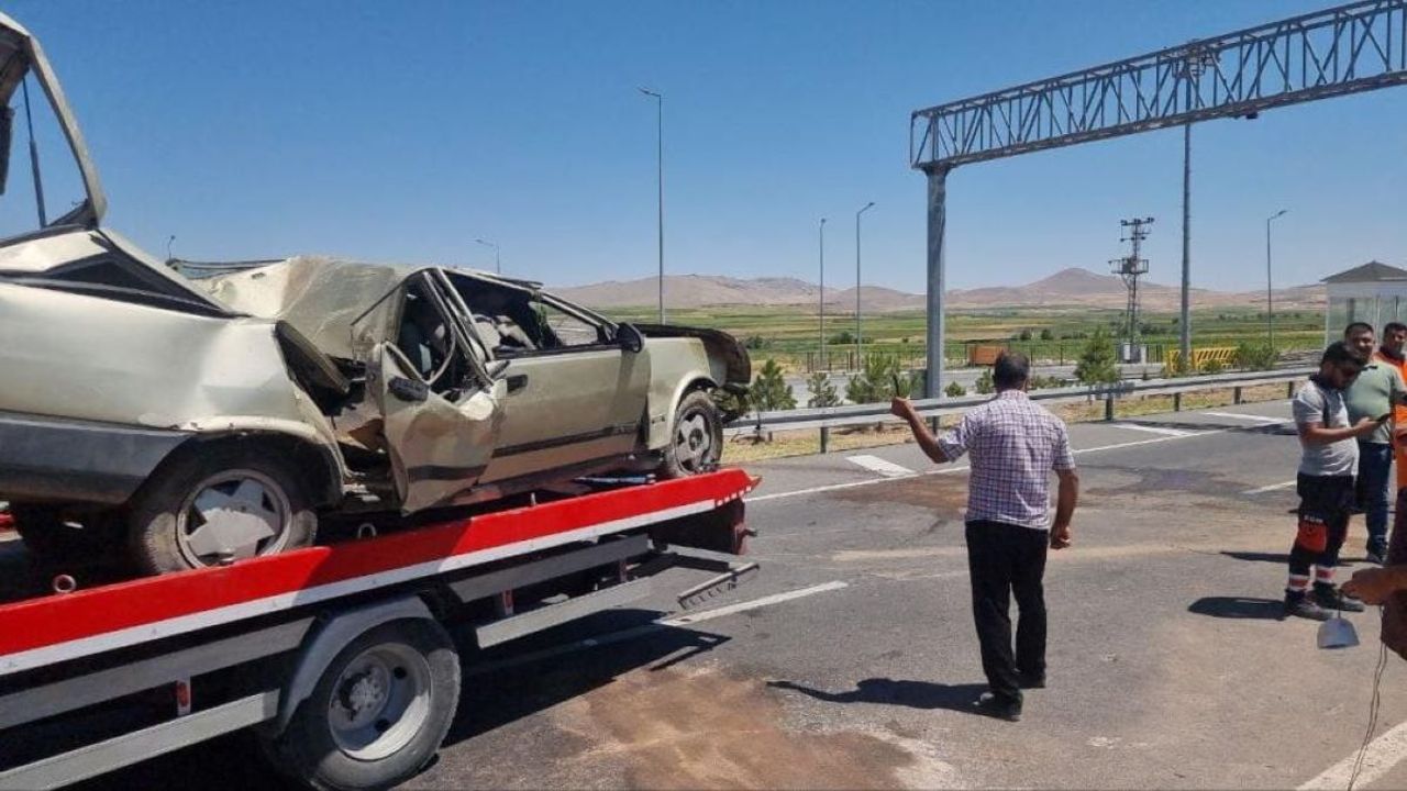 Kayseri’de Kazada Ortalık Savaş Alanına Döndü, Bir Kişinin Yaptığı Hareket Herkesi Şok Etti!