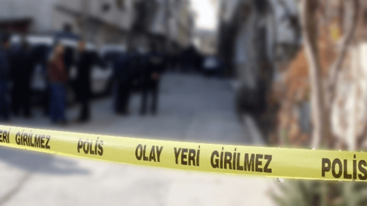 Komşuların Bıçaklı Kavgasında Kan Aktı! Çok Sayıda Yaralı!