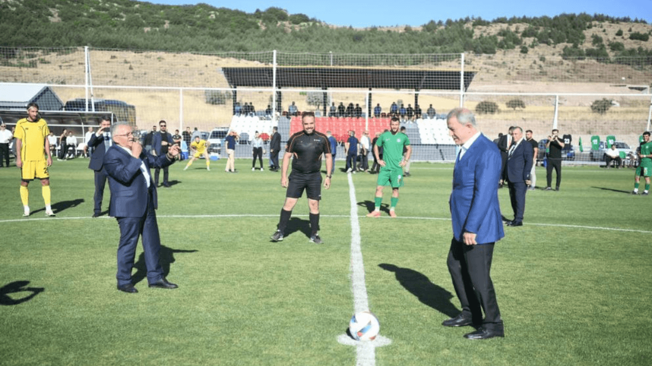 Kayseri Milletvekili Sahaya İndi! Sözleri Dikkat Çekti!