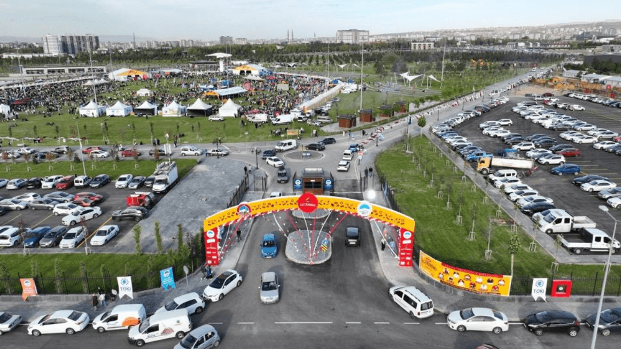 Kayseri’de Lezzet Dolu Şölen! Millet Bahçesi Kapılarını Açıyor!