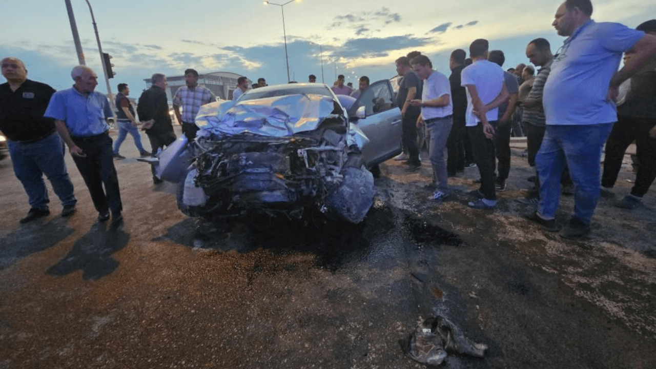 Otomobiller Birbirine Girdi, Ortalık Savaş Alanına Döndü!