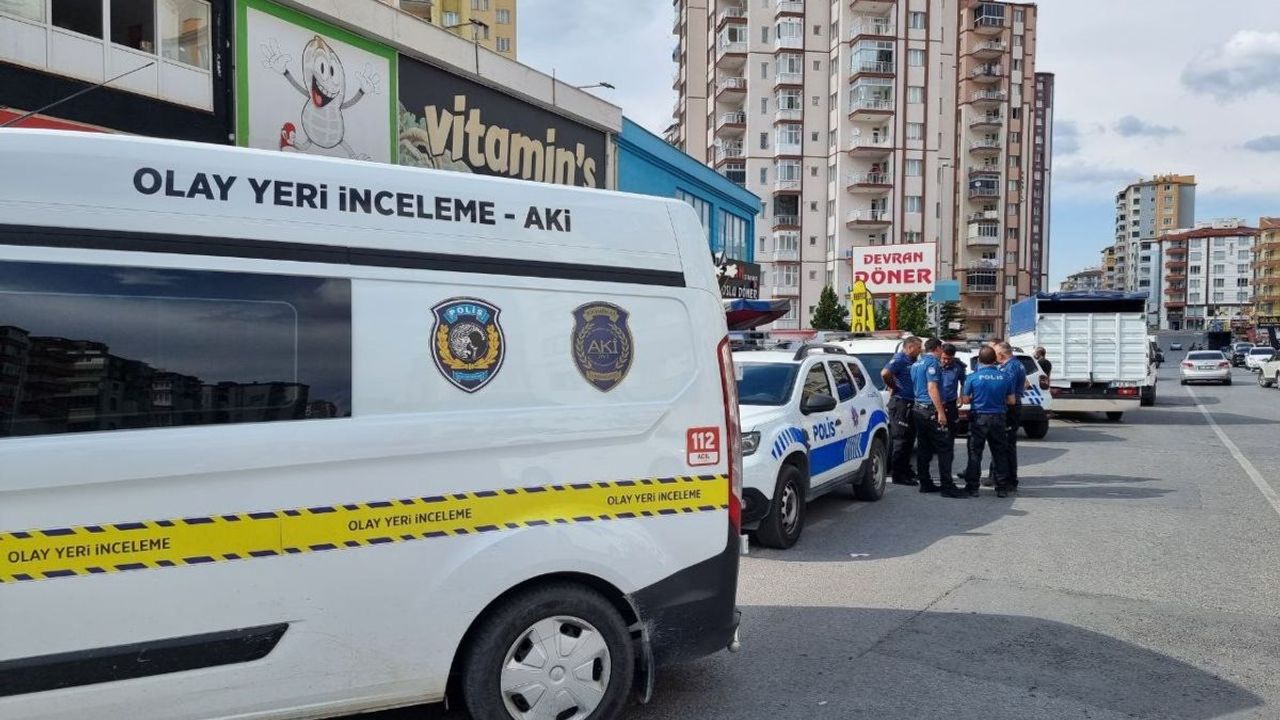 Kayseri'de İki Grup Tartışırken Silah Konuştu!