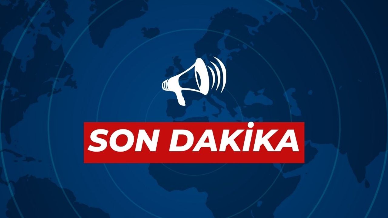 Kayseri'de İki Otomobil Birbirine Girdi!