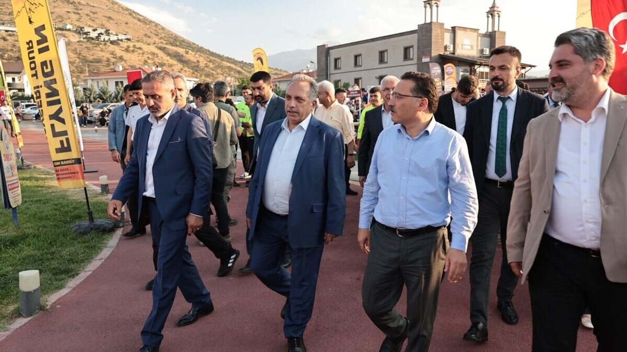 Talas’ta Beklenen Gün Geldi! Kayseri Protokolünü Bir Araya Getiren Toplantı