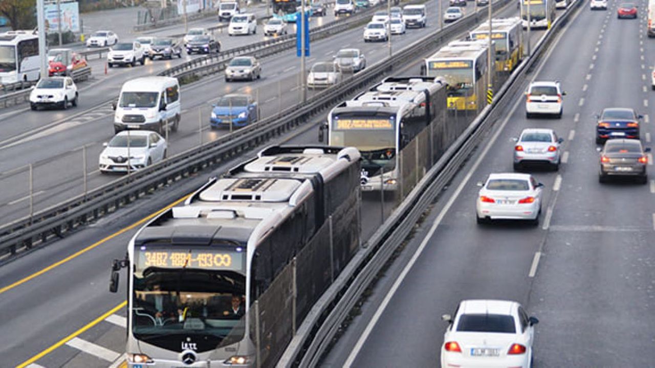 Toplu Taşımda 22.00’dan İtibaren İstenilen Yerde İnilebilecek!