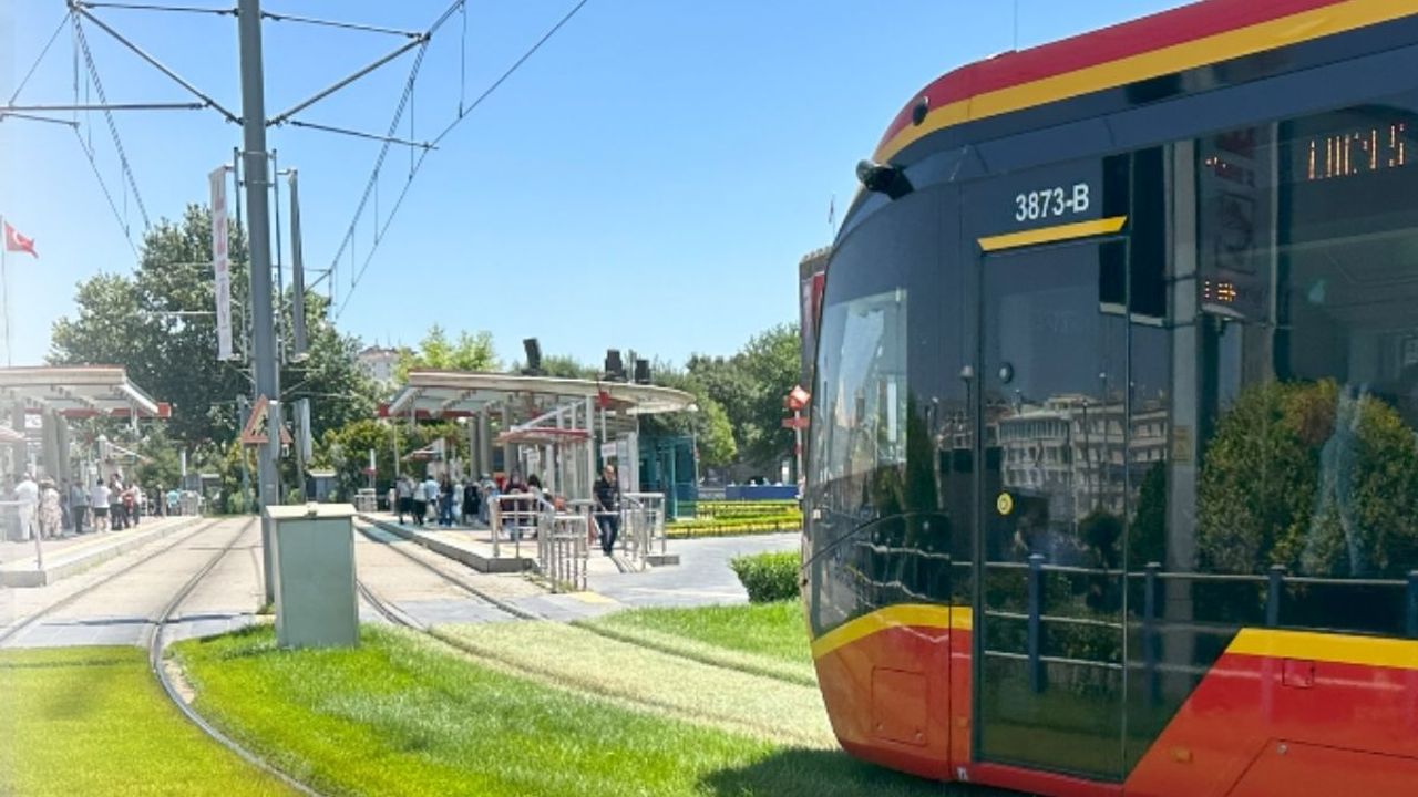 Kayseri Halkı Tramvayların Geç Gelmesinden Şikayetçi!