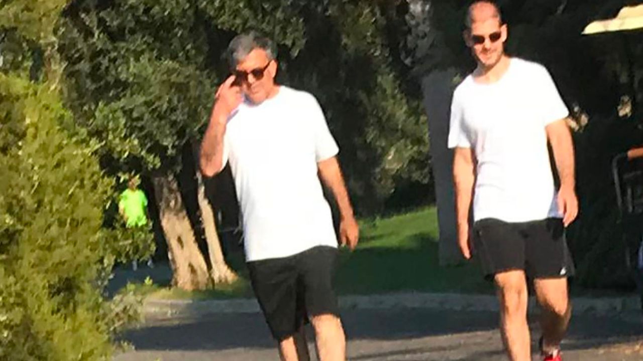 11. Cumhurbaşkanı Abdullah Gül, Oğlu İle Bakın Nerede Görüntülendi!