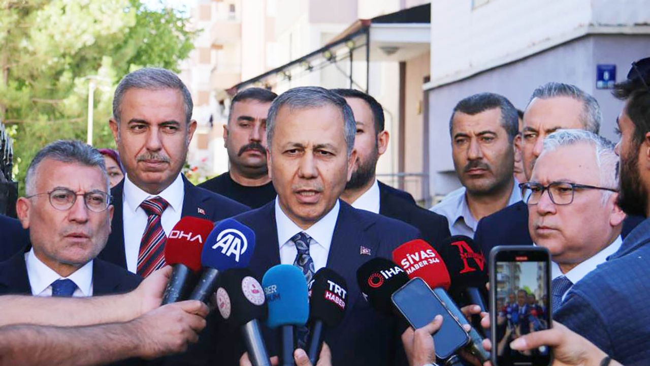 Bakan Yerlikaya: Şehit Kızımıza Sözümüz Var! Mücadelemiz Bitmeyecek