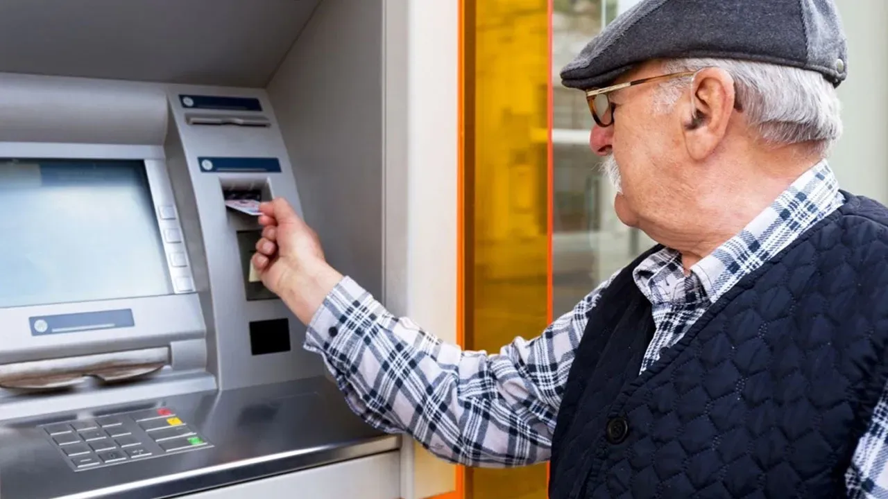 Emekli promosyonları yeniden zamlandı: Finansbank artık bu rakamı verecek