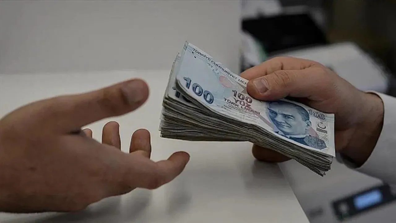 Emekliye maaşının neredeyse iki katı promosyon! Dev banka müjde verdi