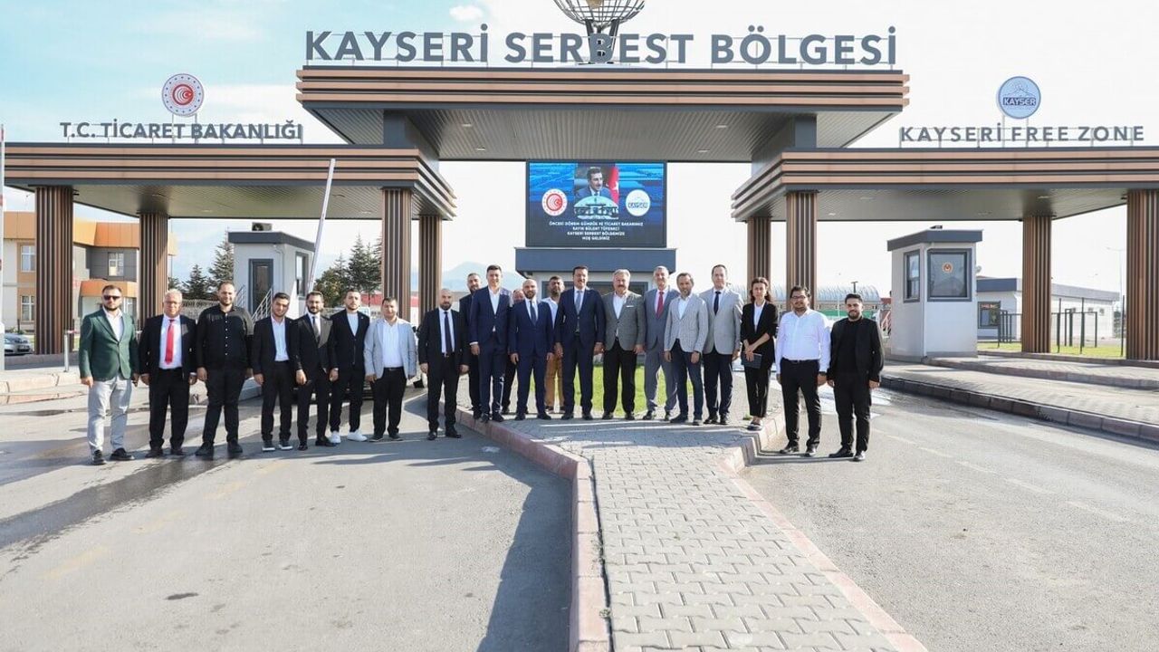 Eski Bakandan Serbest Bölgeye Dikkat Çeken Ziyaret! Kayseri'ye Övgü Dolu Sözler
