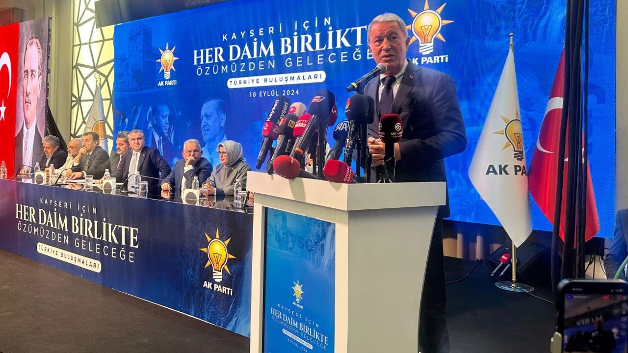 Hulusi Akar’dan Dikkat Çeken Açıklama: CHP, MHP ve YRP’nin Birleşmesi Lazım!