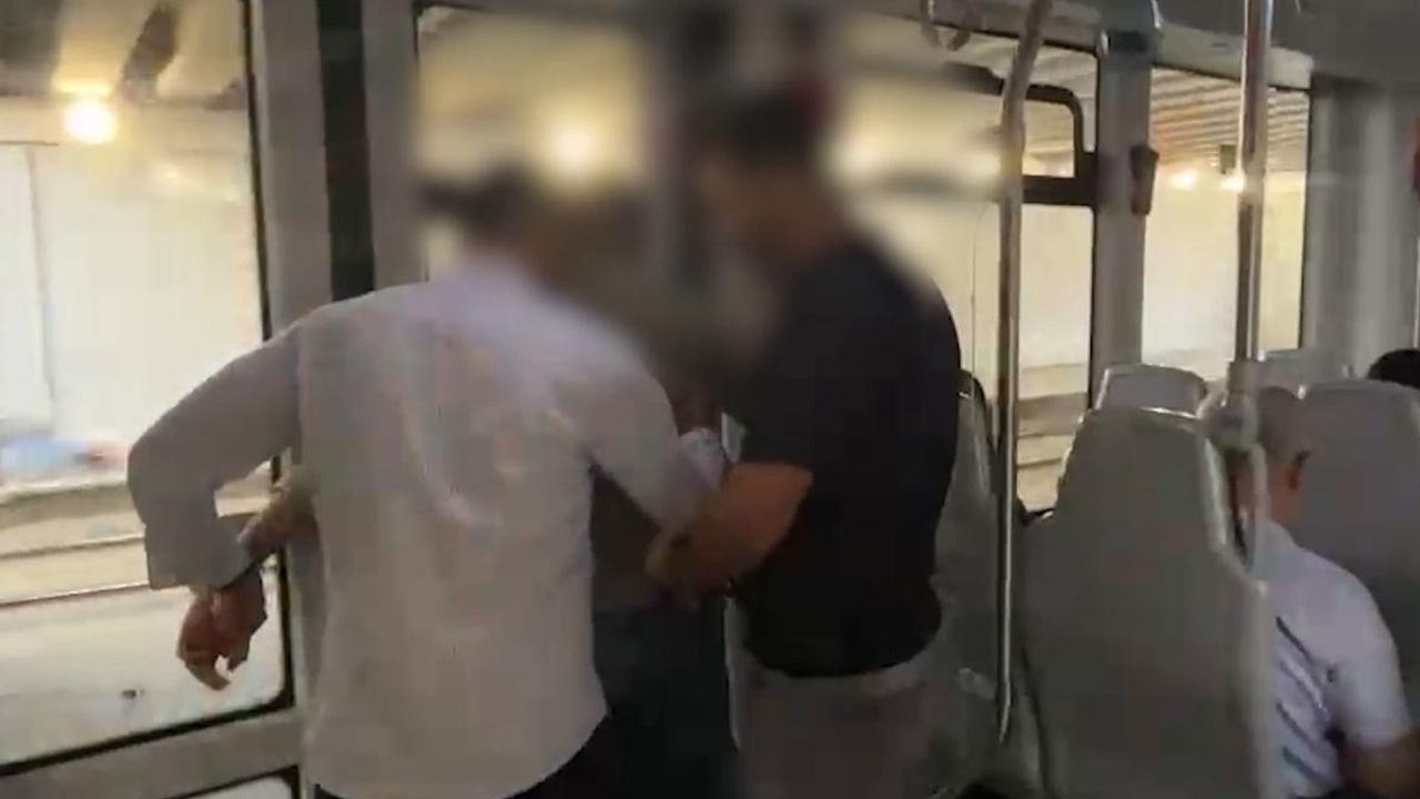 Kayseri'de Tramvay İçinde Şüpheli Davranışlarda Bulunan Şahsın Üzerinden Bakın Ne Çıktı?