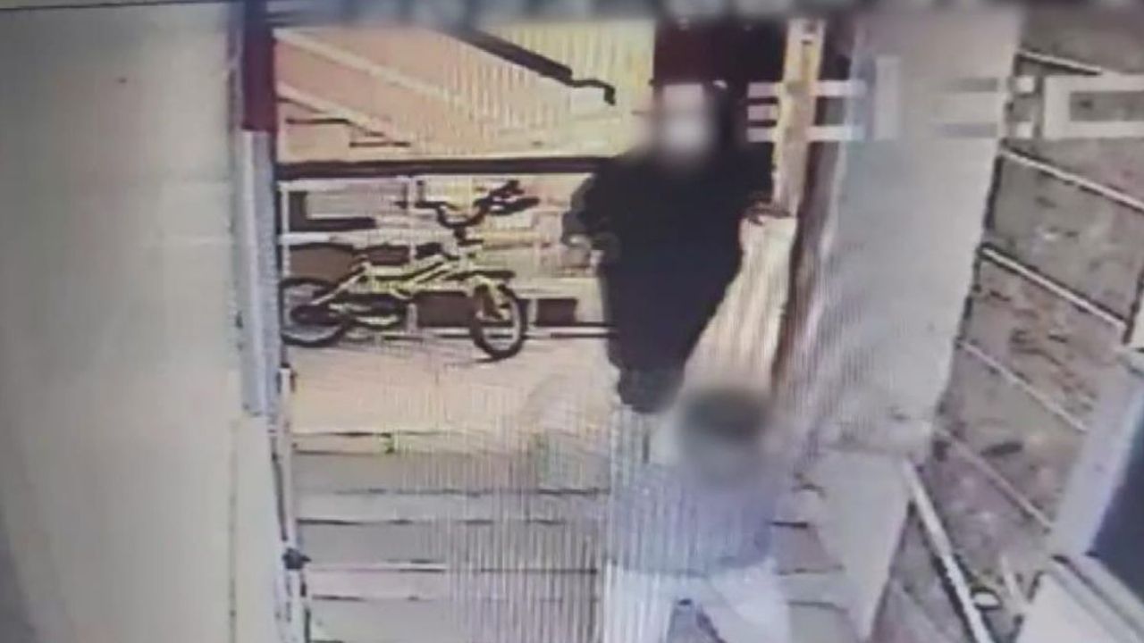 Kayseri Böyle Hırsızlık Görmedi! Kadına Saldırdı!