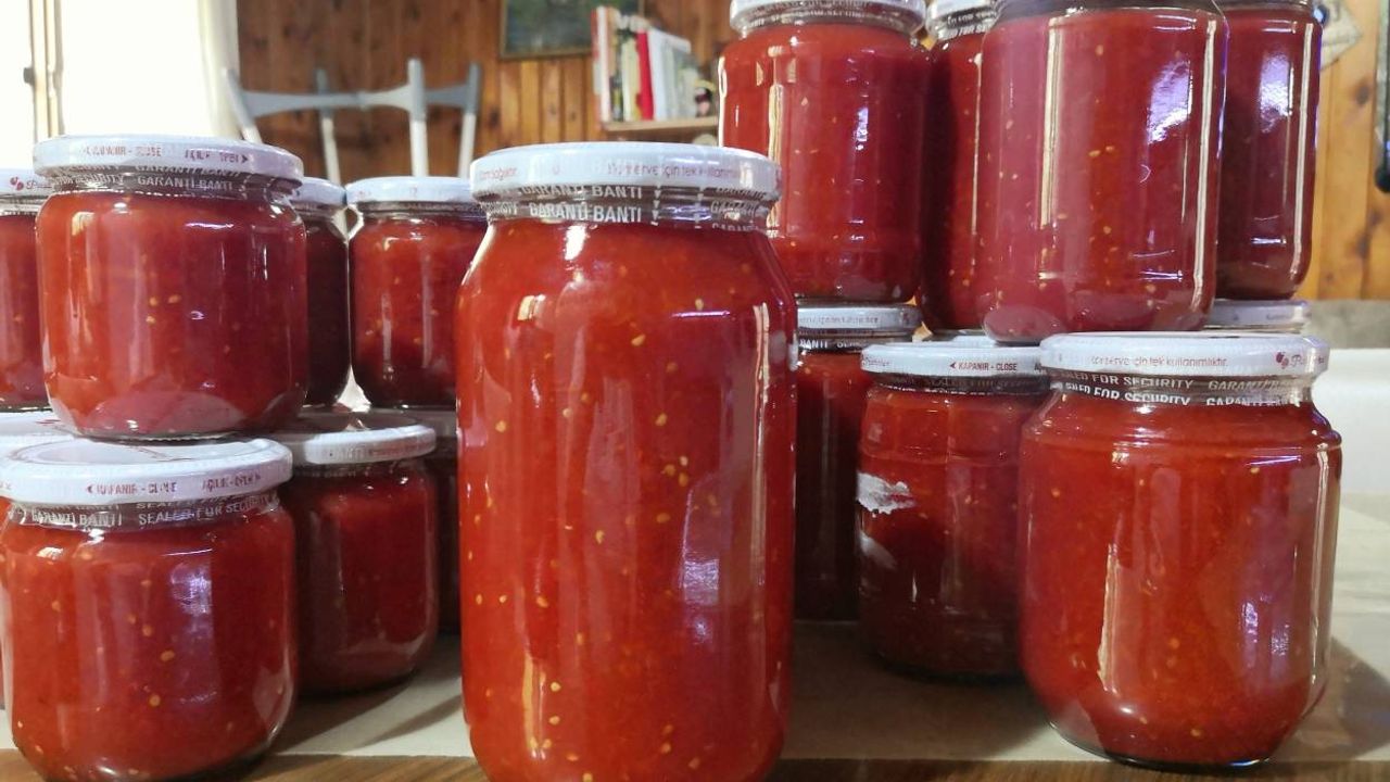 Bunları bilmezseniz bozulacak: Domates ve biber kavanozu yapanlar dikkat
