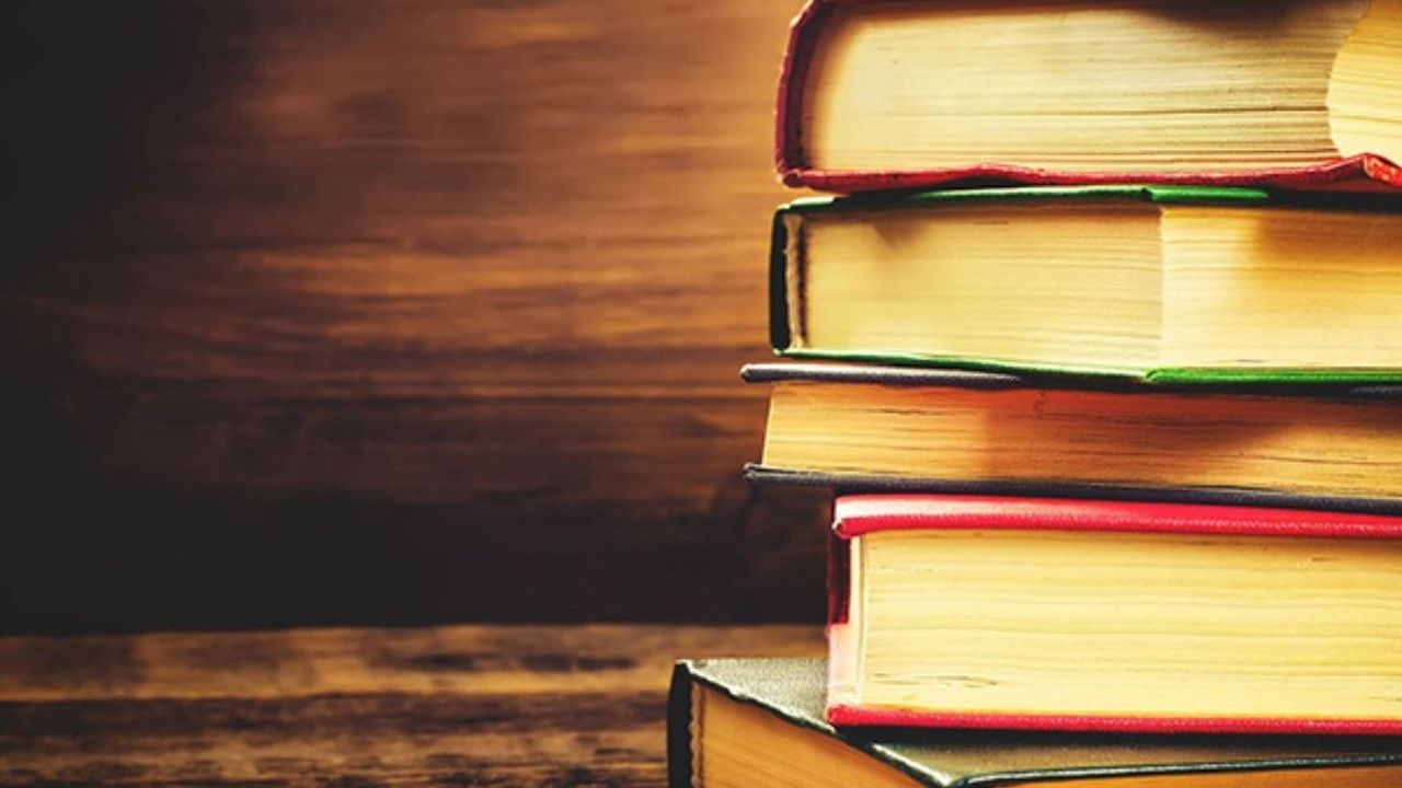 Kitap Kurtları Ağustos Ayında En Çok Hangi Kitabı Satın Aldı?