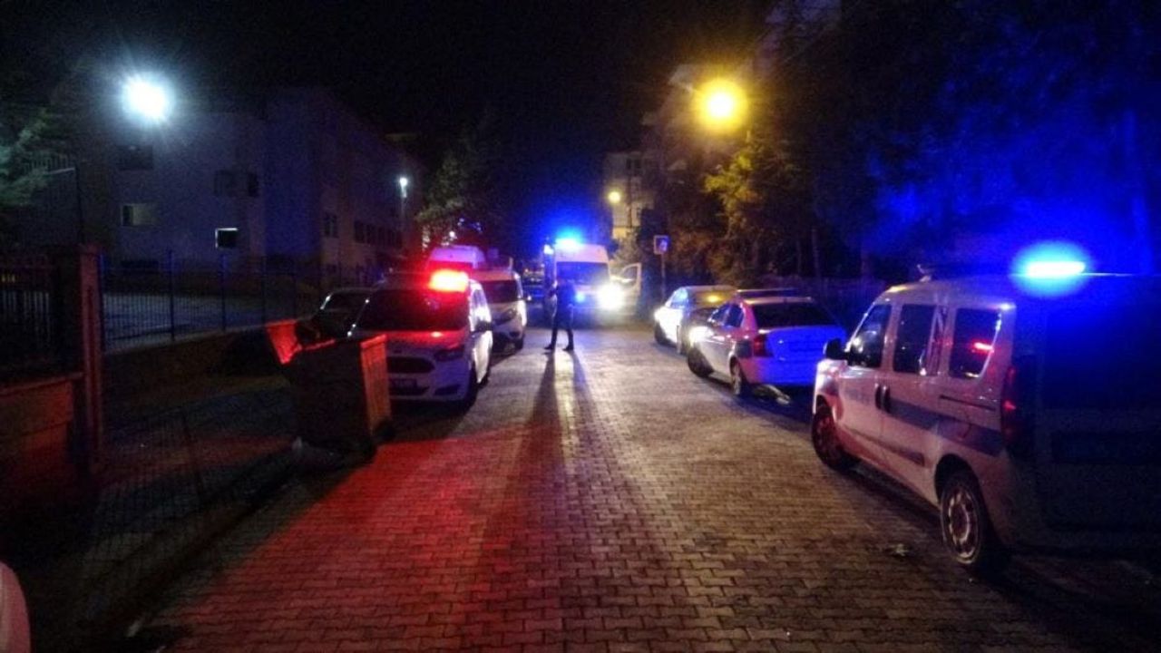 Komşuların Kavgasında Kan Aktı: 1 Ağır Yaralı!