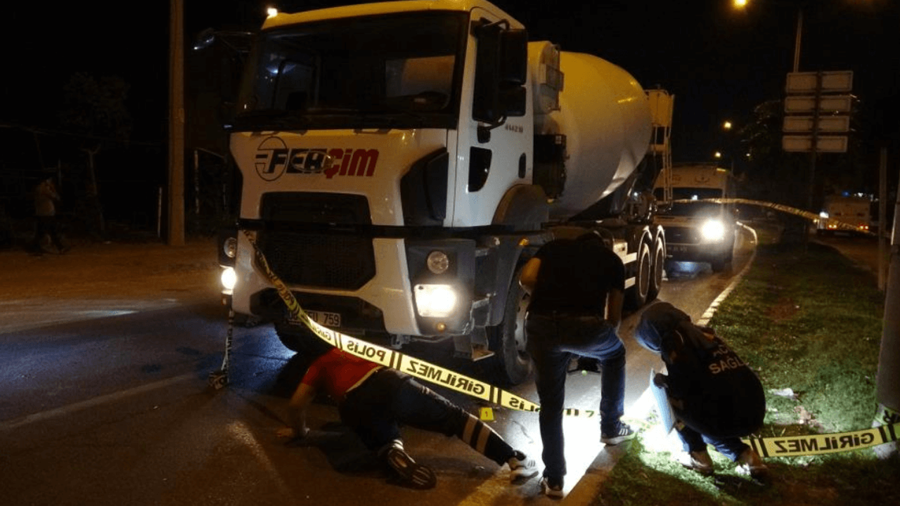 Dehşet Olay! 3 Yaşındaki Çocuk Beton Mikserin Altında Kaldı!