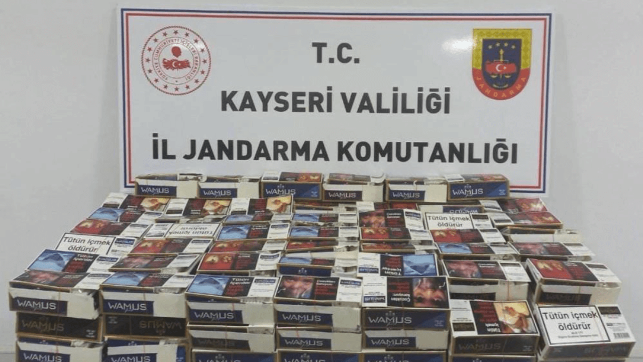 Kayseri'de Nakliye Aracına Baskın! 40 Bin Adet Ele Geçirildi!