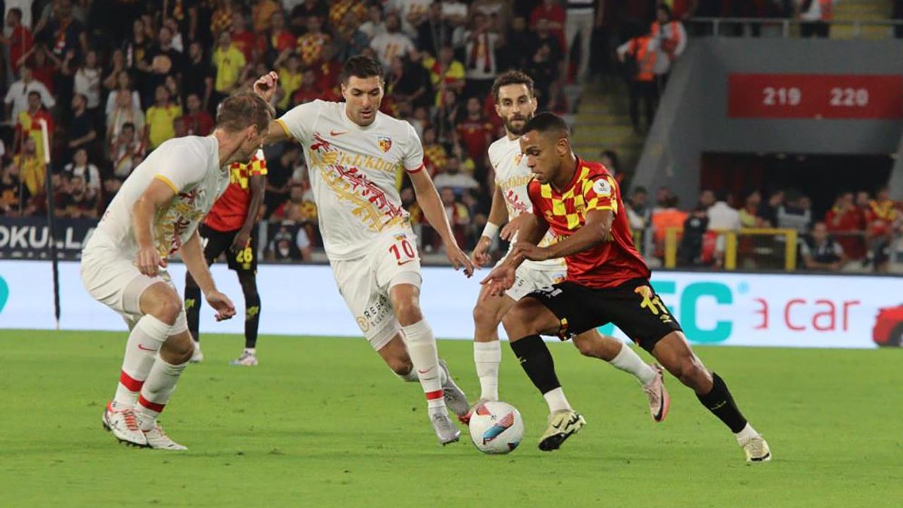 Göztepe-Kayserispor Maçının İlk yarısı Sona Erdi!