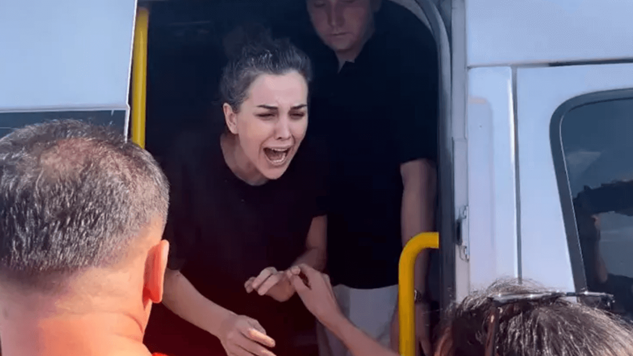 Dilan Polat Lüks Villasının Yolunu Tuttu! Kardeşi O Anları İfşa Etti!