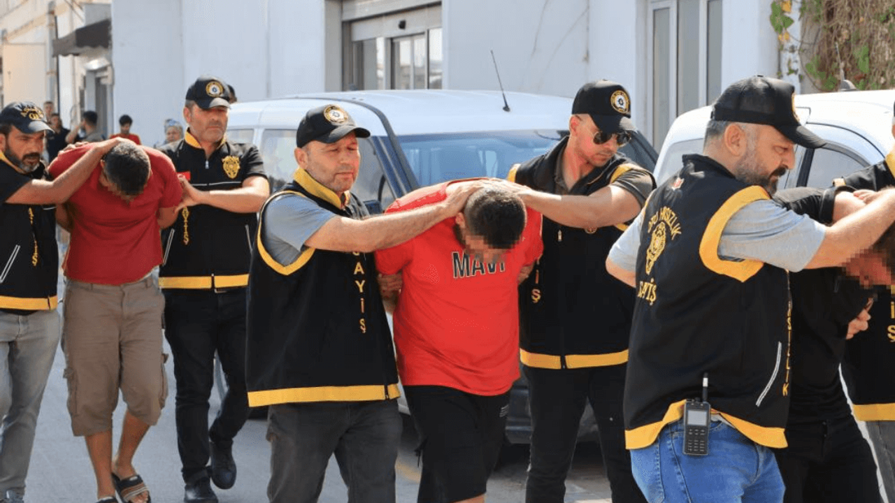 Mobilyacıya Silahlı Saldırı! 5 Milyon TL Haraç İstediler!